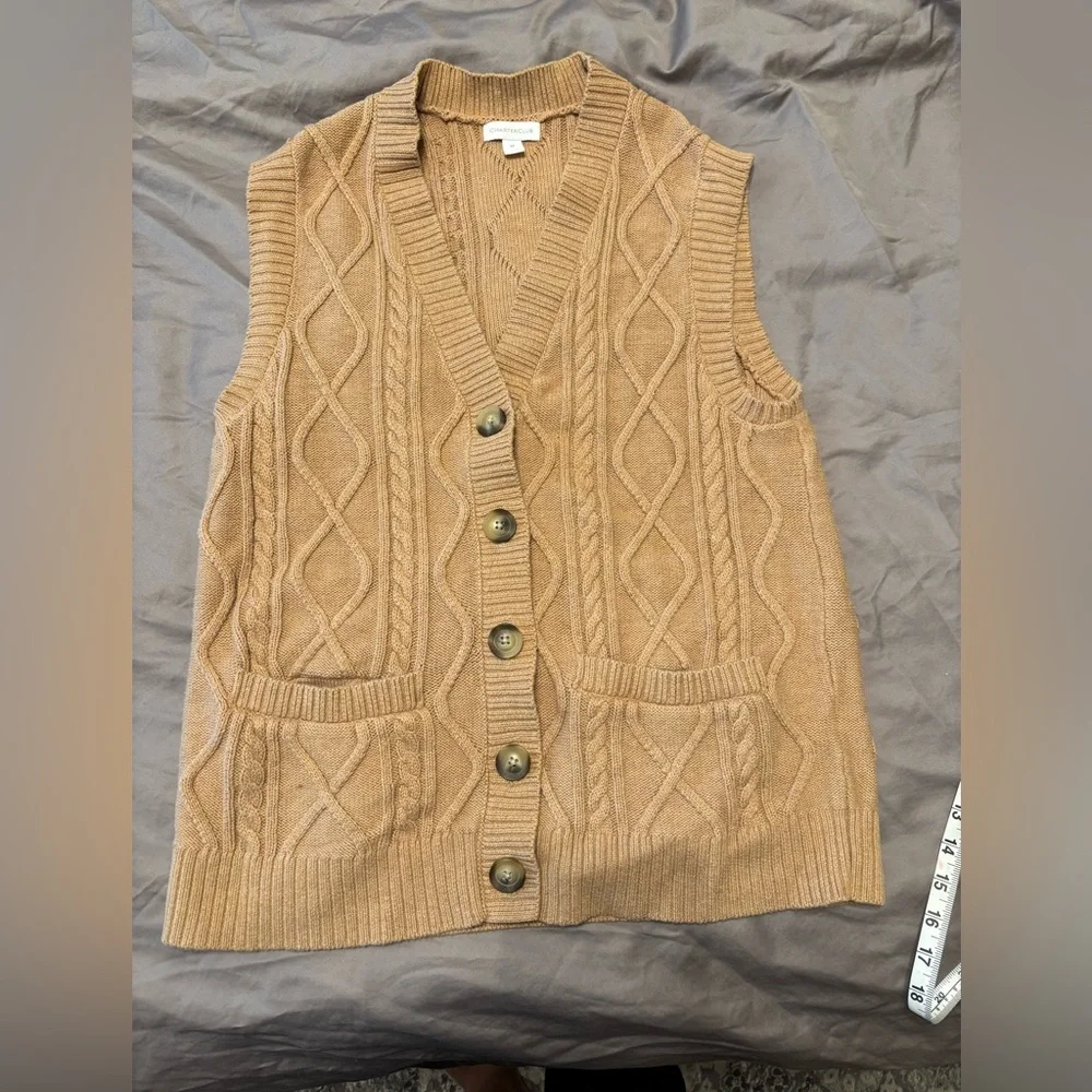 Charter Club Cable Knit Sweater Vest Medium Camel Button Front Pockets Vintage